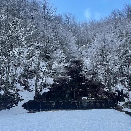 Burimi I Valbones Bed & Breakfast Valbone